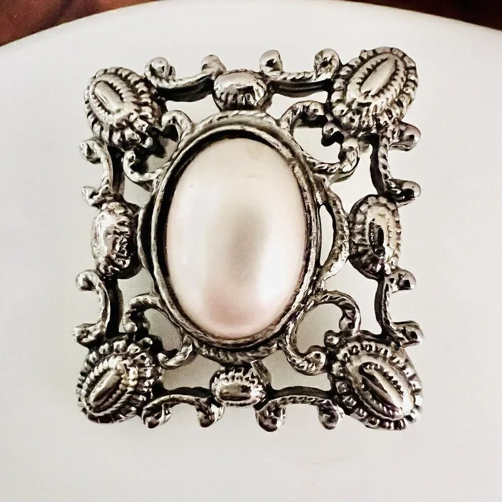Vintage Brooch Art Nouveau Silver Tone Faux Pearl Ornate Art Unique Gothic 1337